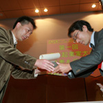 press_gashi07_02.jpg